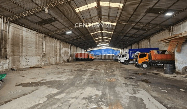 Gudang Lokasi Strategis Akses Mudah ke 3 Gerbang Tol di Narogong Gudang Lokasi Strategis Akses Mudah ke 3 Gerbang Tol di Narogong