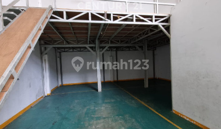 Disewakan Gudang Sedayu Bizzpark 2 Lantai Disewakan Gudang Sedayu Bizzpark 2 Lantai