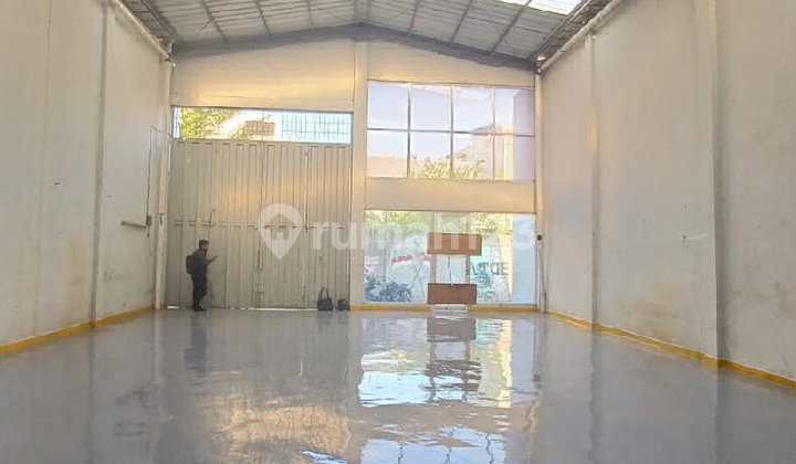 Disewakan Gudang Murah Akses HanyaTruk Kecil Kalideres