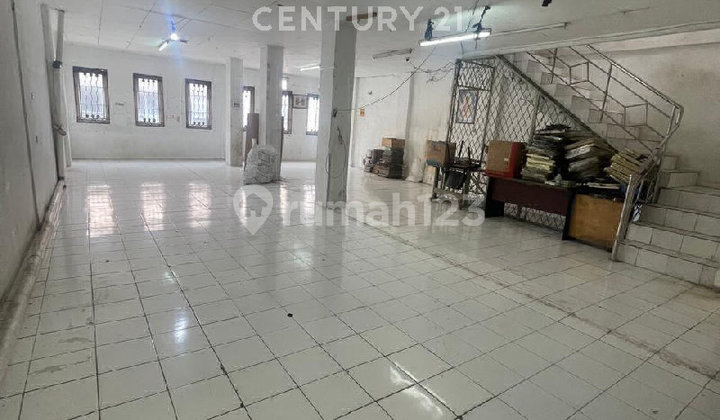Dijual Ruko Gandeng Bu Jalan Peta Selatan Jakarta Barat