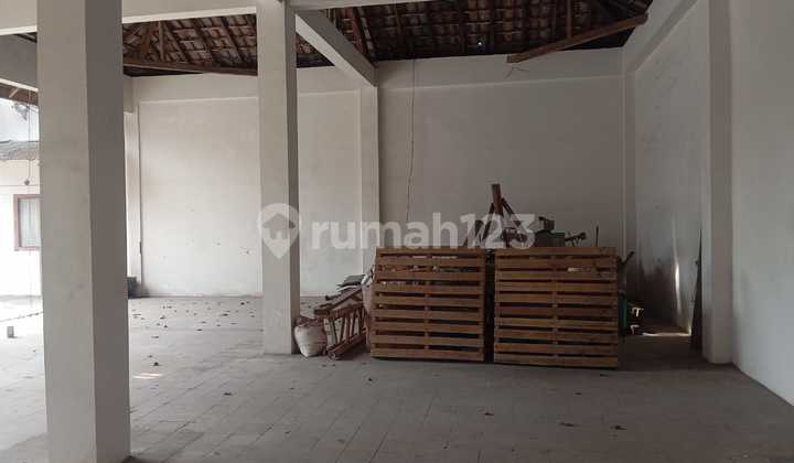 For Rent: 1-Story Commercial Space in the Wing of Jl. Kolonel Masturi, North Cimahi