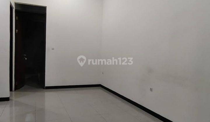 Rumah Minimalis Siap Huni di Taman Kopo Indah 5 1