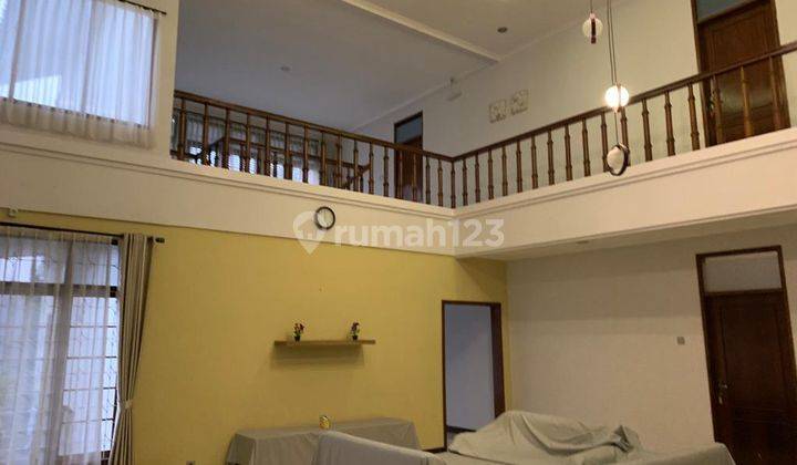 Rumah Villa Mewah Keren di Dago Pakar Timur 2