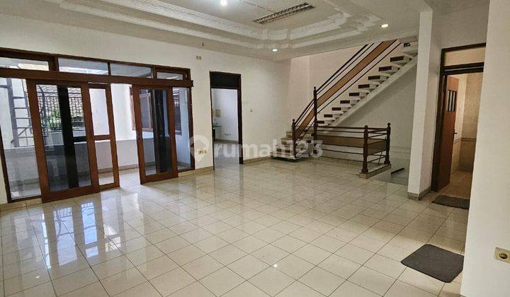 Rumah Besar Cocok Untuk Kantor di Batununggal 1