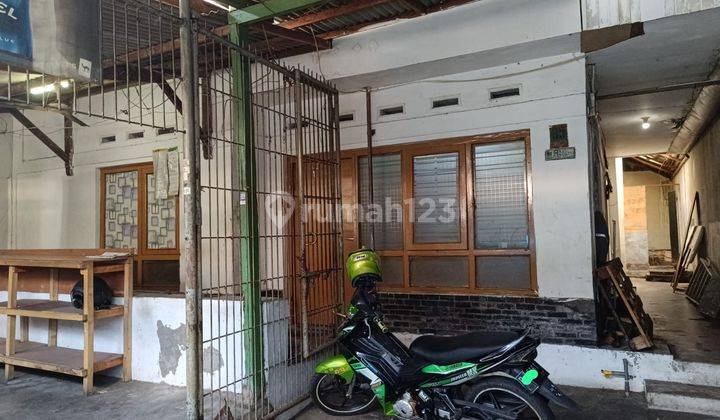 Rumah Tua Strategis di Sayap Gardujati Bandung 1