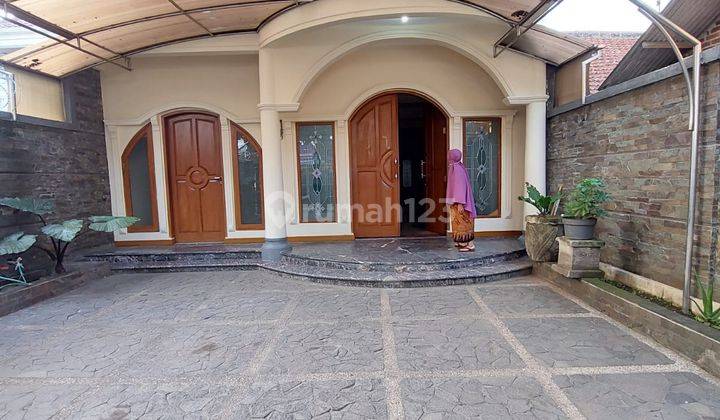 Rumah Siap Pakai Semi Furnish Strategis di Cikutra Bandung 1