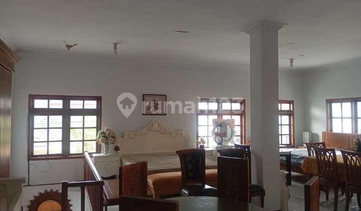 For Rent 2-Story Corner Commercial Space Near Soekarno Hatta Metro