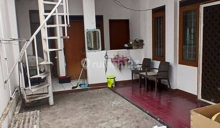 Disewakan Rumah Besar Cocok untuk Kantor di Sayap Moh Toha 1
