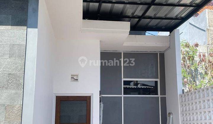 Dijual Hunian Cantik Pinggir Raya Utama  2