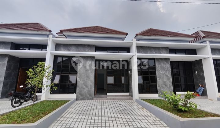 Renovated House in Cipadu, Tangerang