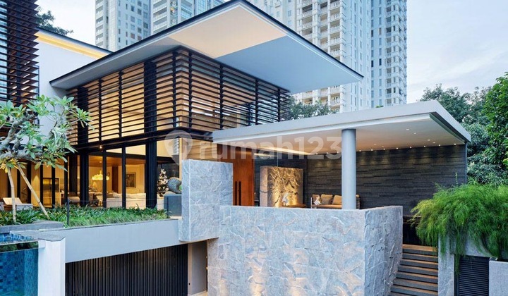 Luxury House in Dharmawangsa, Kebayoran Baru