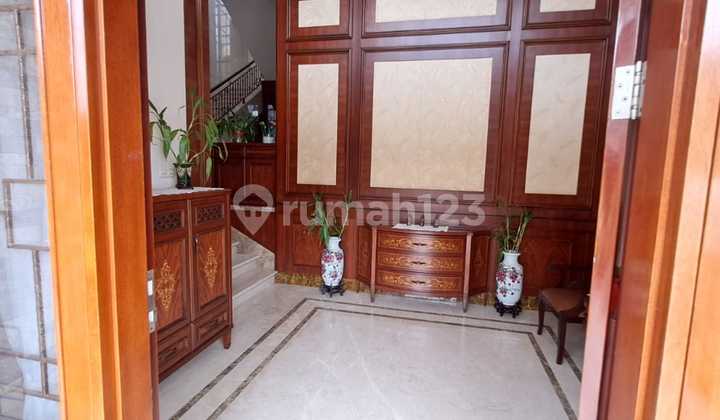 Fully Furnished Renovated House with SHM Green Garden, West Jakarta 2
