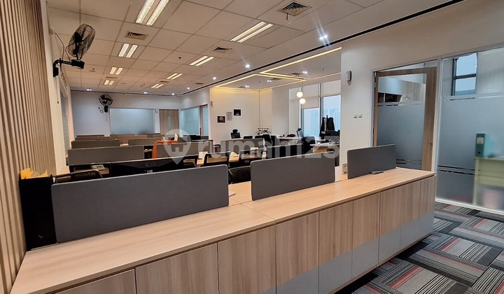Office rental 275 m2 SCBD South Jakarta