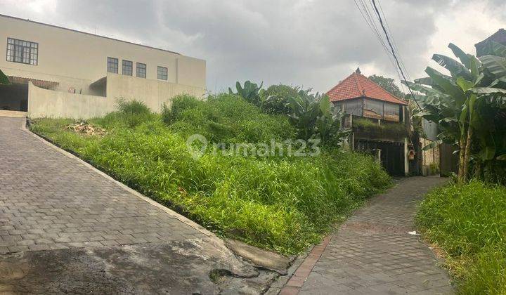 YELLOW ZONE LAND IN PADONAN CANGGU SUITABLE FOR VILLA RENTAL  1