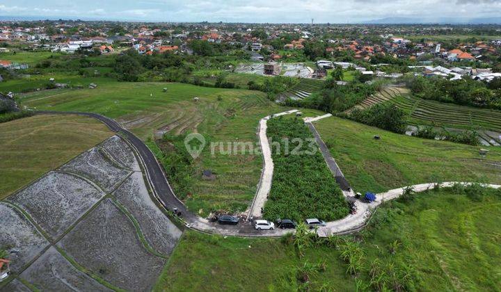 TANAH VIEW SAWAH CANTIK DEKAT PANTAI BERAWA SIAP BANGUN VILLA RENTAL  1