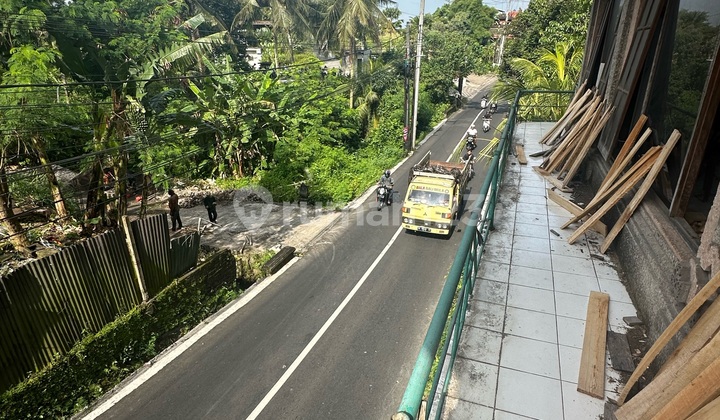 Land for Rent on Main Road, Bonus 3-Story Shop House Land for Rent on Main Road, Bonus 3-Story Shop House