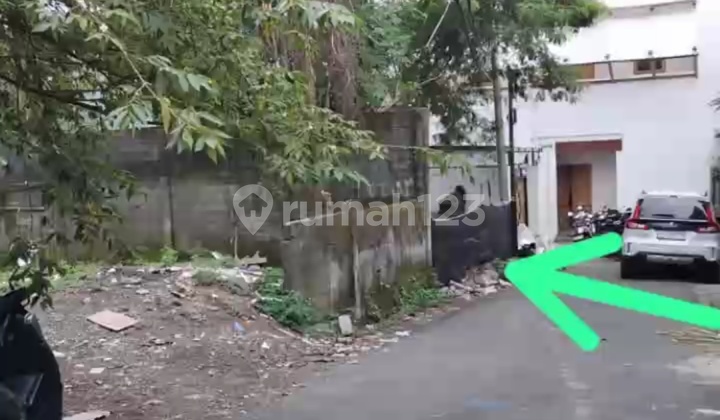 Land Ready to Build in Batubulan, Wide Road, Negotiable Price.