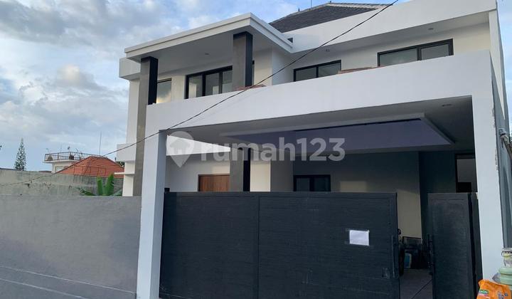 Vila Besar Harga Murah Dekat Pantai Cemagi Siap Huni