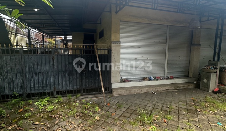 Large Ready-to-Use Shop House Minimum 5-Year Lease Busy Location 2
