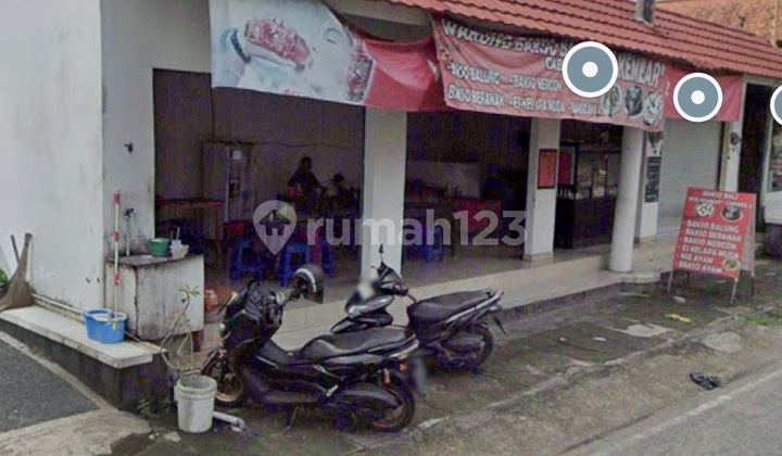 Ready-to-Use Shop on Main Road, Busy Location, Affordable Price 2