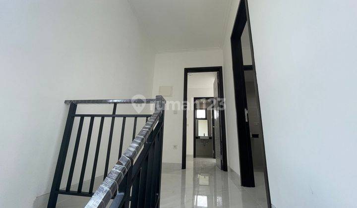 Disewakan Rumah Kosong Pik Golf Island 3 Lantai Ukuran 5x15 1