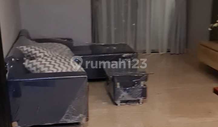 Disewakan Apartemen Sudirman Suite Luas 73m 3 BR Furnished 2
