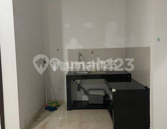Disewakan Rumah Golf Island Pik 8x15 Kondisi Baru, Unfurnished 2