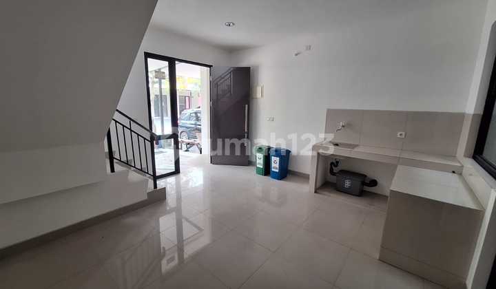 Disewakan MURAH Rumah Milenial PIK2 Extension Luas 4,5x10 Kosong 2