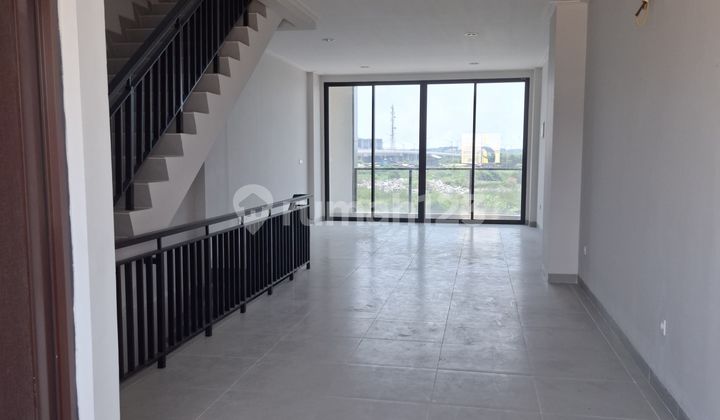 Disewakan Murah Ruko Mega Kuningan Sudirman PIK2 Hadap Jalan Besar Disewakan Murah Ruko Mega Kuningan Sudirman PIK2 Hadap Jalan Besar