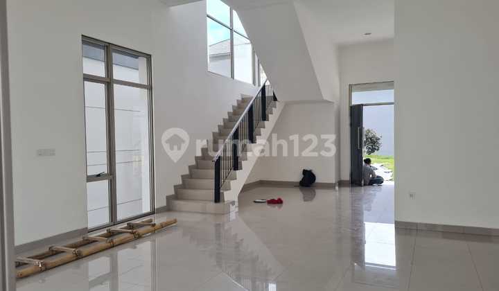 Disewakan Rumah besar PIK 2 Luas 15x30 Ada Backyard 3 Kamar Disewakan Rumah besar PIK 2 Luas 15x30 Ada Backyard 3 Kamar