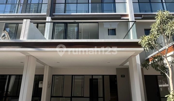 For Rent: PIK2 Osaka Residence House, Land Size 6x10, Empty, 3 Floors