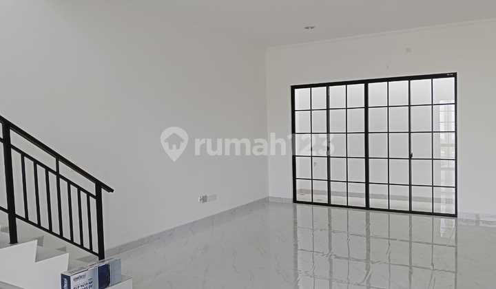 Disewakan Rumah PIK2 Smart Lock Luas 8x15 Brand New min 2 tahun 2