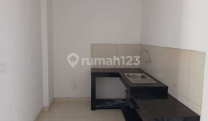 Disewakan Rumah Golf Island PIK Luas 6x15 Kosongan 3+1 kamar 2