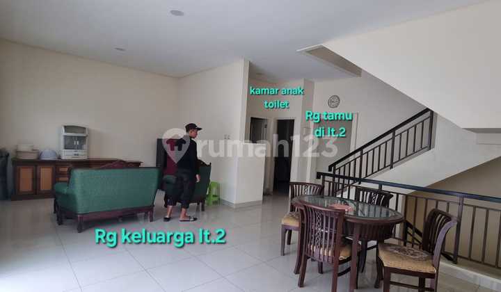 Disewakan Murah Rumah Besar PIK luas 8x25 Dekat Tzu Chi dan BGM 2
