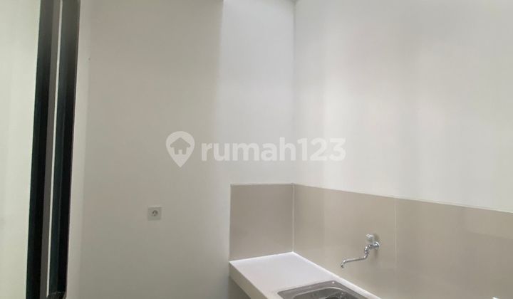 Disewakan Rumah PIK2 Osaka Residence Luas 4,5x10 Kosong 3 Lantai 2