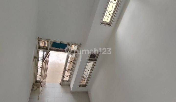 Rumah 2 Lantai Di Alam Sutera Dijual Murah Lokasi Strategis Dekat Mall Dan Pasar Modern  2