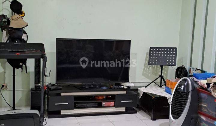 Rumah 2lantai Disewakan, Furnished Rapi Strategis Dekat Sekolahan Dan Exit Toll  2