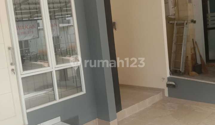 Disewakan Rumah 2 Lantai Kondisi Bersih dan Rapi Habis di Renovasi Dekat Mall 2