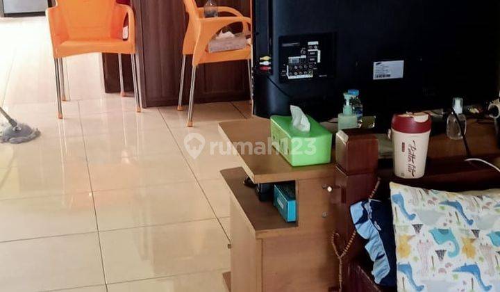 Rumah Bagus 2lantai Depan Taman Lokasi Strategis Dekat Dengan Stasiun Kereta  1