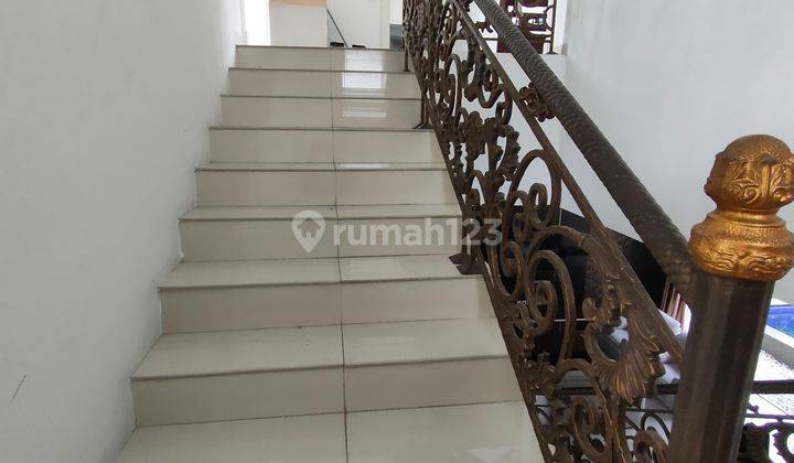 Turun Harga Sewa Rumah Mewah Furnished Disewakan Lokasi Strategis Dekat German School,pasar Modern Dan Exit Toll  2