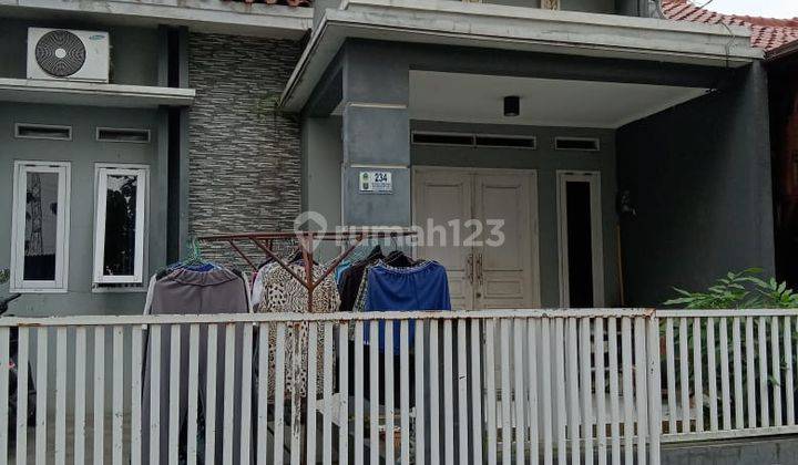 Rumah 2 Kamar Siap Huni  Dekat Pintu Tol Limo dan Kampus UPN 1