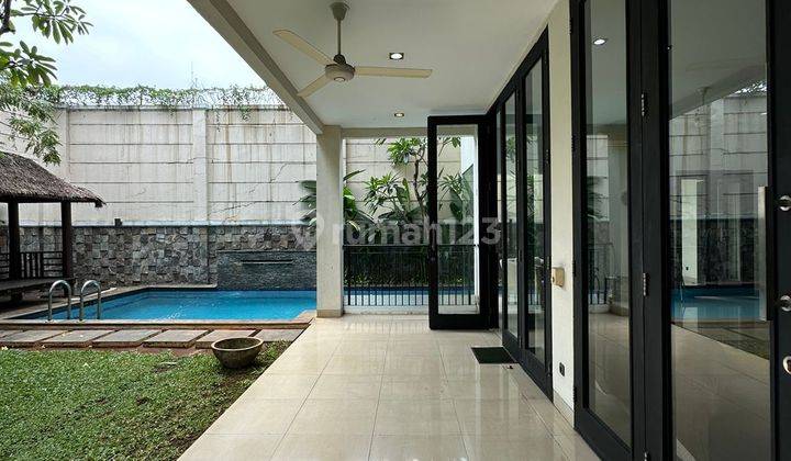 Rumah dalam Townhouse jalan lebar one gate system harga menarik  1