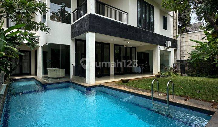 Rumah dalam Townhouse jalan lebar one gate system harga menarik  1