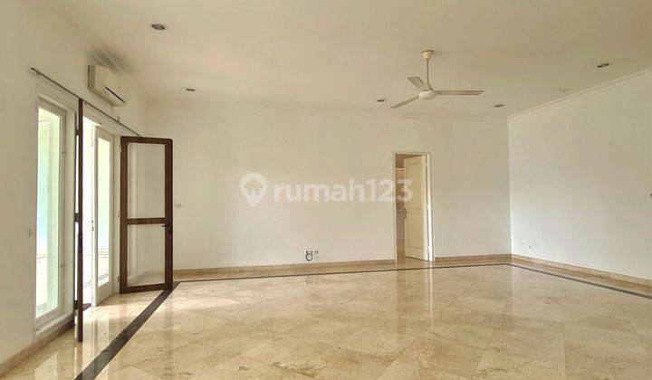 Siapa yg cepat Rumah bagus dijual Area Kemang dalam , harga Dibawah pasaran 9