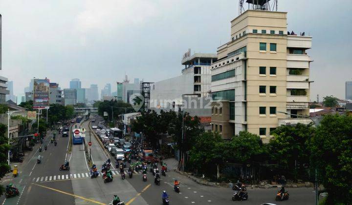 Gedung Di Perempatan Mampang Prapatan Harga Menarik  2