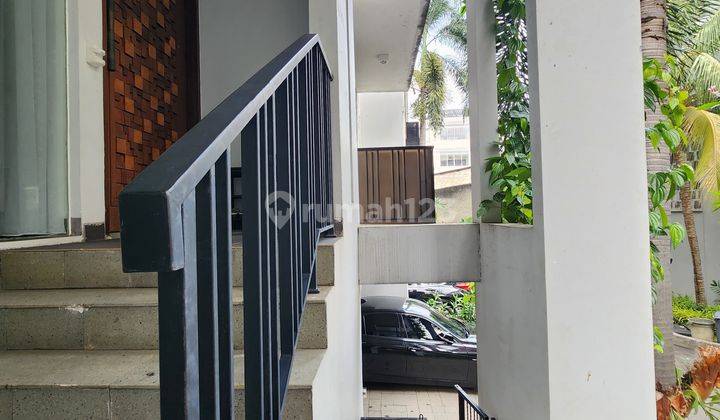 Rumah Tiga 3 Lantai Bagus Dalam Cluster 2