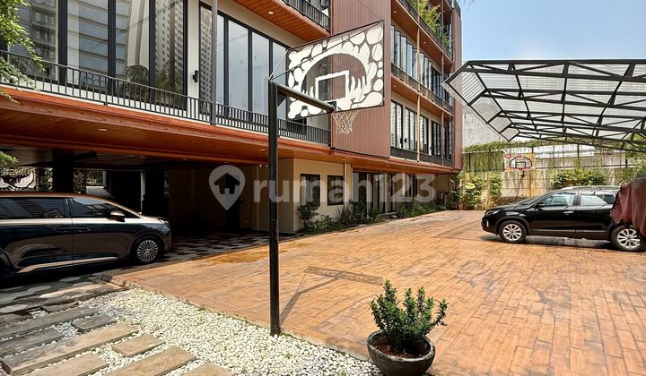 Investasi Aparthouse Dengan 18 Kamar Tidur Di Dekat Simprug Senayan 