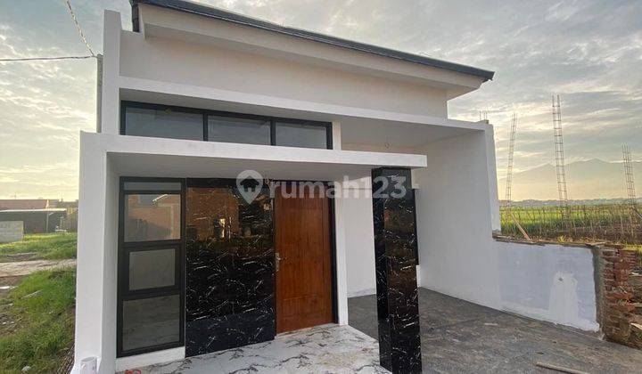 Rumah Bandung Modern Jalan Provinsi Dekat Tol Kopo  2