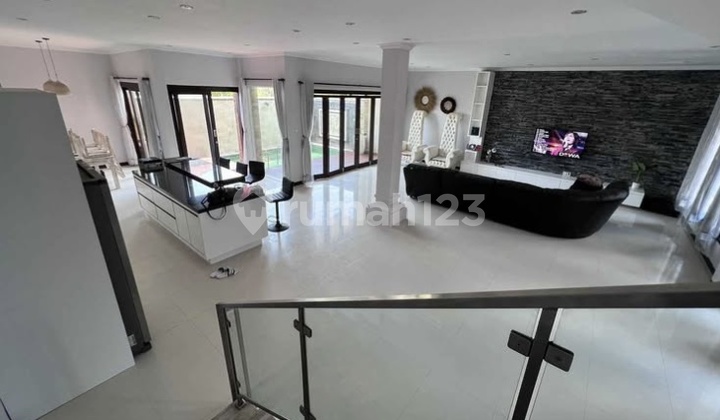K127 Semi Villa House Rental in Pemogan, Denpasar Bali, Near Sunset Road Toll, Seminyak, Sesetan, Sanur