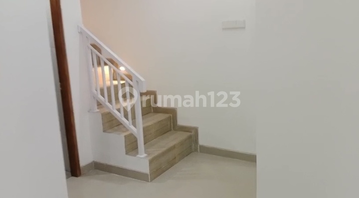 Cm212 Sewa Rumah Tukad Barisan Denpasar Bali Dekat Kerobokan Sesetan Teuku Umar 